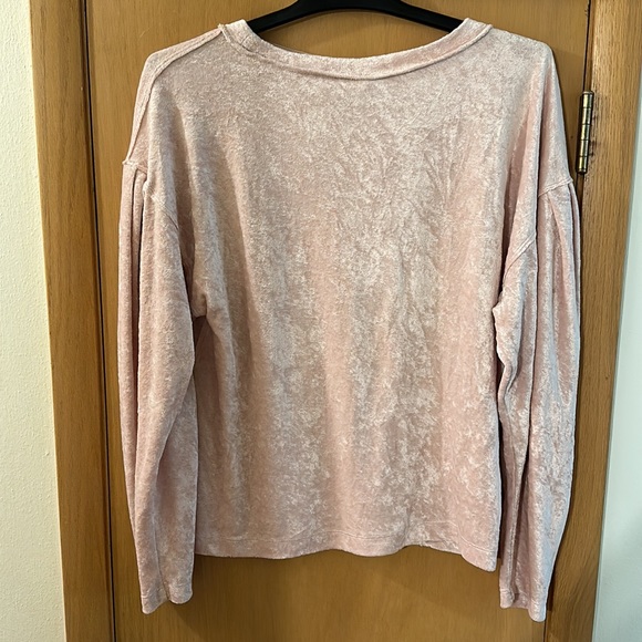 Free People We the Free Crushed Velvet Nora Jane Sweatshirt Pink Size Medium - Picture 10 of 10